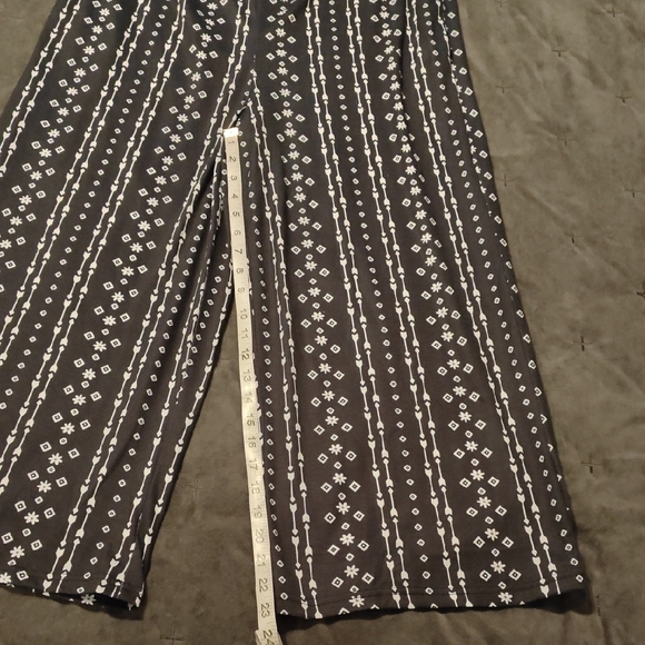 Prinbara Patterned Jumpsuit - Picture 4 of 8